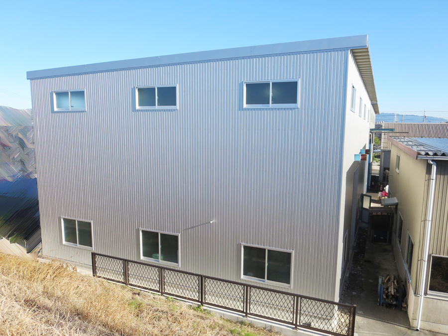 完成した工場の外観